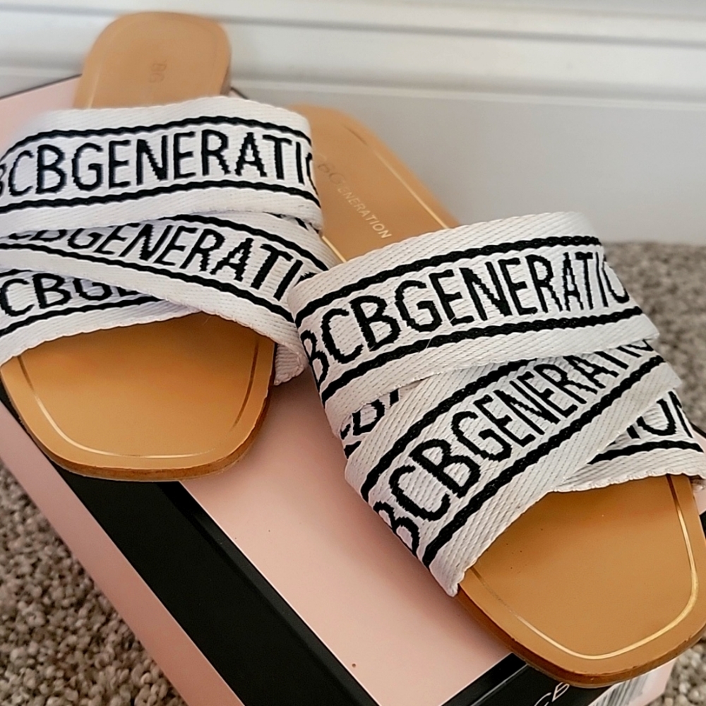 BCBG flat sandal